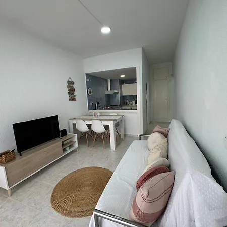 Sotqui Playa شقة إمبوريابرافا